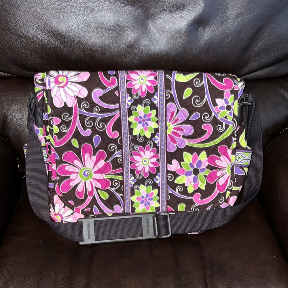 Vera Bradley Messenger/Baby Bag
